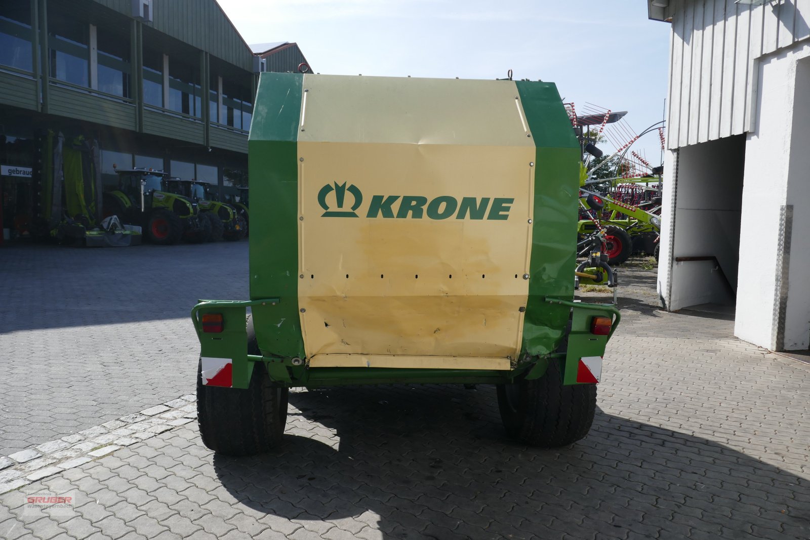 Rundballenpresse of the type Krone Vario Pack Multi-Cut 1500, Gebrauchtmaschine in Dorfen (Picture 4)