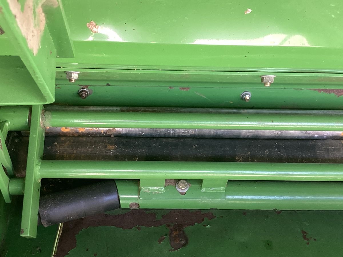 Rundballenpresse del tipo Krone VarioPack V1500MC, Gebrauchtmaschine en Micheldorf / OÖ (Imagen 18)