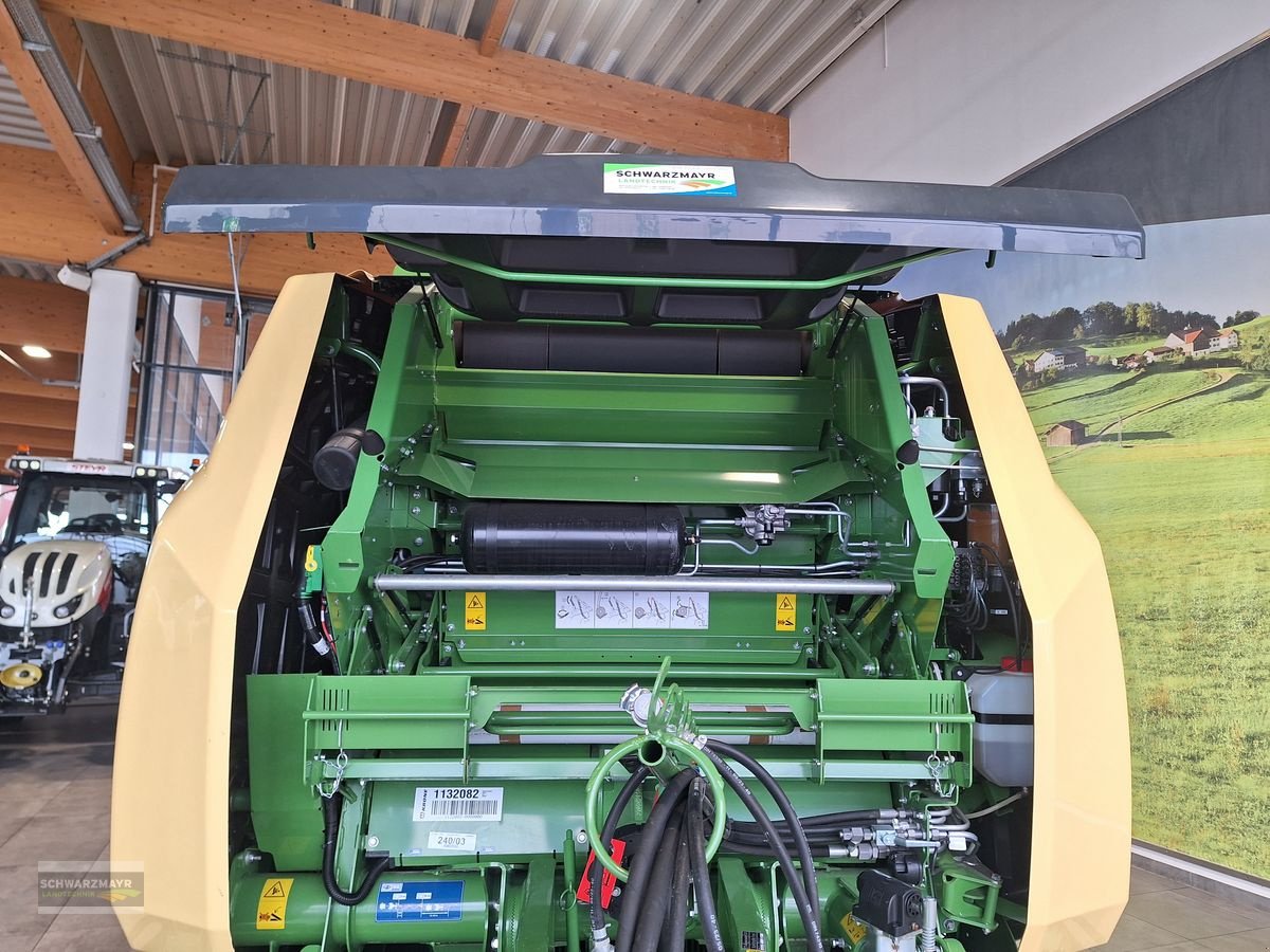 Rundballenpresse del tipo Krone VariPack V 165 XC PL, Vorführmaschine en Gampern (Imagen 13)