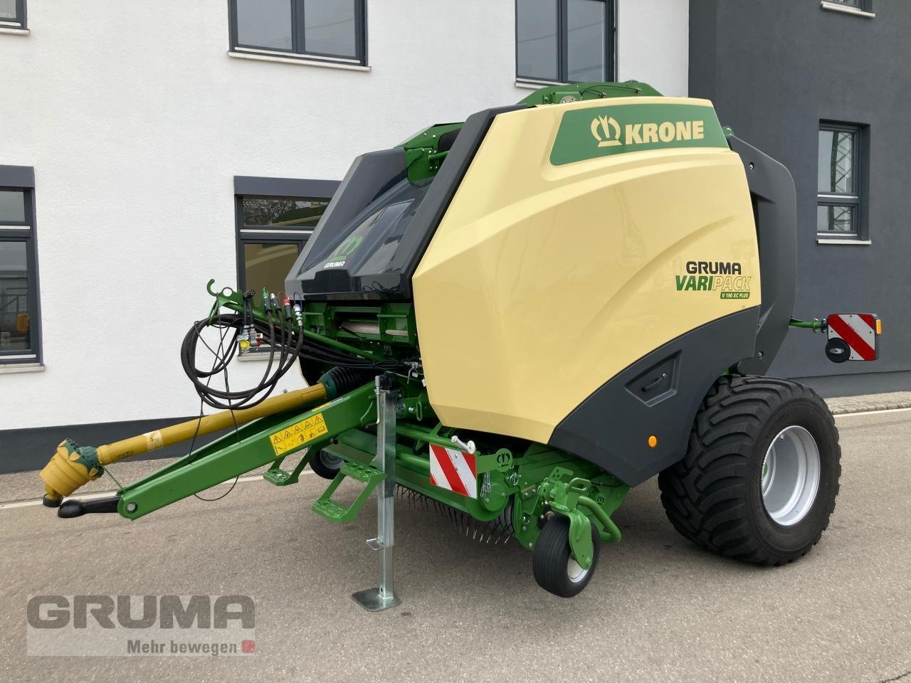 Rundballenpresse типа Krone VARIPACK V 190 XC +, Gebrauchtmaschine в Friedberg-Derching (Фотография 1)