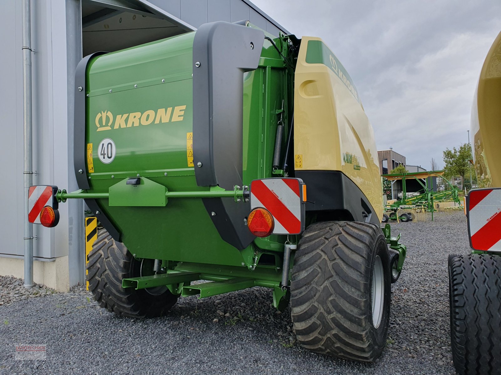 Rundballenpresse van het type Krone VariPack V 190 XC Plus, Neumaschine in Kirkel-Altstadt (Foto 4)