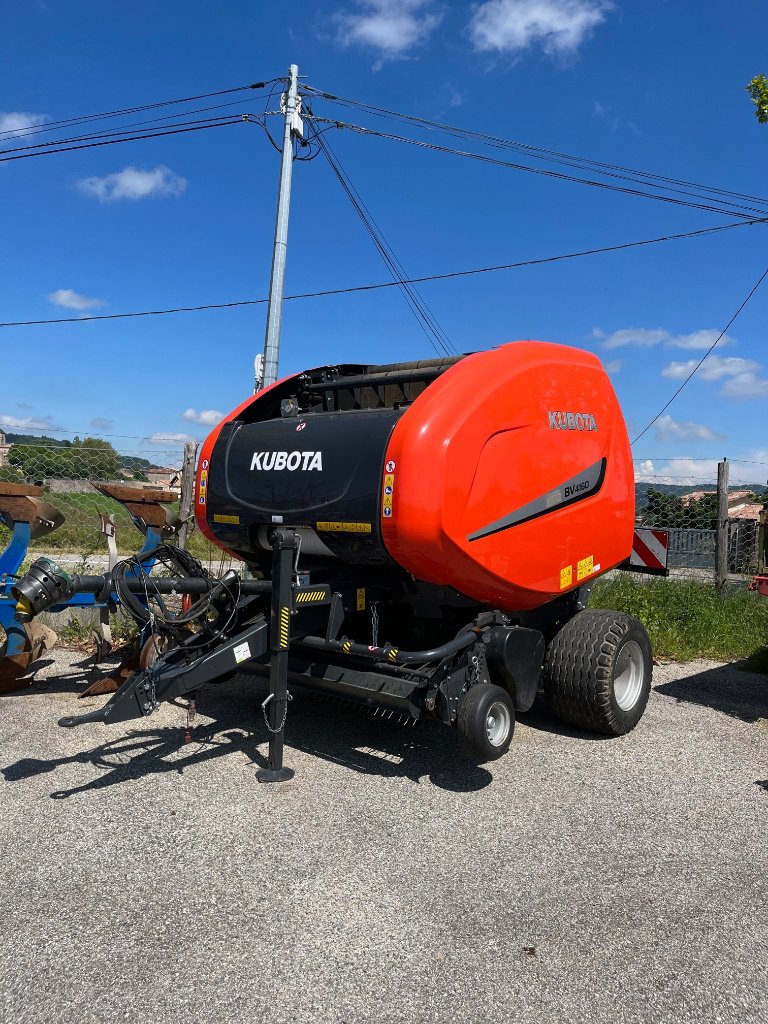 Rundballenpresse του τύπου Kubota BV 4160, Gebrauchtmaschine σε VERNOUX EN VIVARAIS (Φωτογραφία 1)