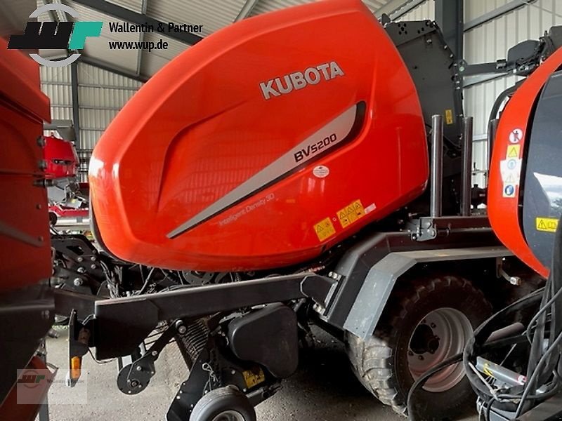 Rundballenpresse του τύπου Kubota BV5200 SC14N FlexiWrap, Neumaschine σε Wesenberg (Φωτογραφία 9)