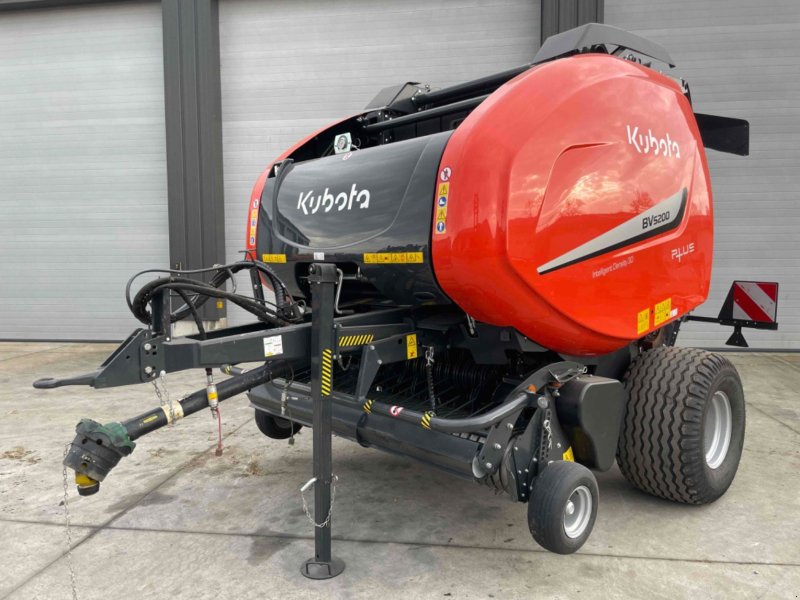 Rundballenpresse van het type Kubota Presse à balles rondes BV5200 FILET/FICELLE Kubota, Gebrauchtmaschine in SAINT CLAIR SUR ELLE (Foto 1)