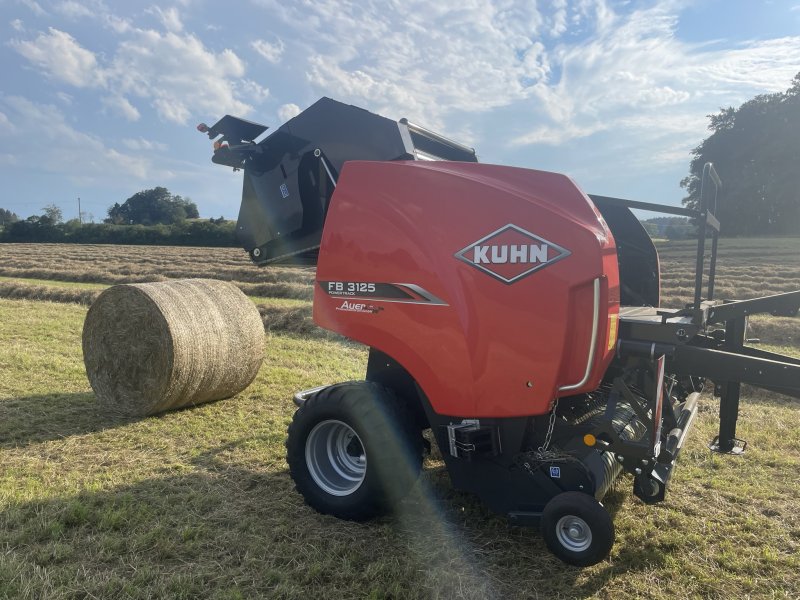 Rundballenpresse a típus Kuhn FB 3125, Neumaschine ekkor: Amerang / OT. Kirchensur (Kép 1)