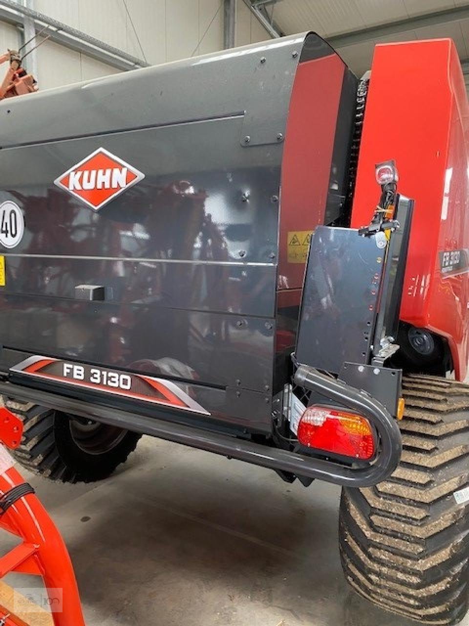 Rundballenpresse van het type Kuhn FB 3130, Neumaschine in Eslohe–Bremke (Foto 3)