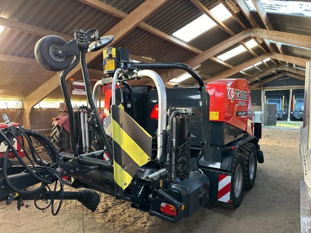 Rundballenpresse del tipo Kuhn FBP 3135, Gebrauchtmaschine In BENNEKOM (Immagine 4)