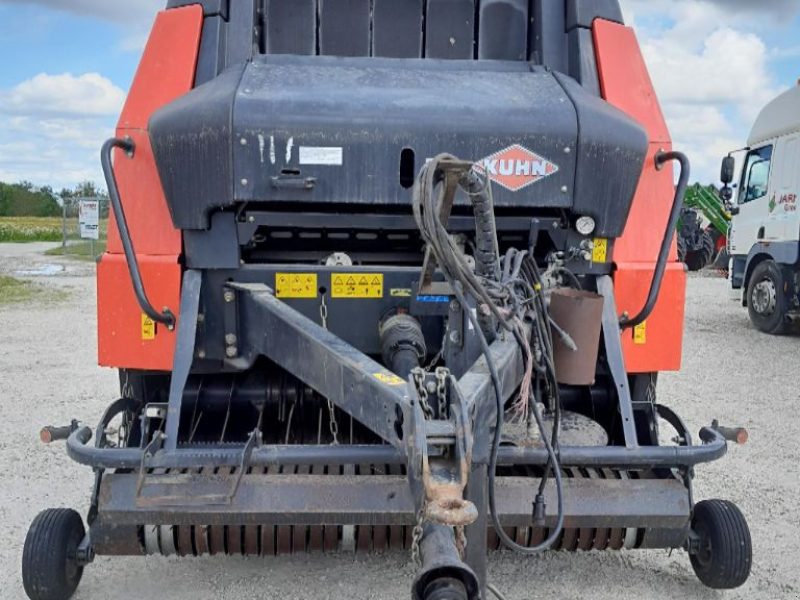 Rundballenpresse van het type Kuhn VB 2160 OC 14, Gebrauchtmaschine in STE GEMME LA PLAINE (Foto 1)