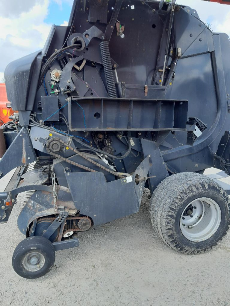 Rundballenpresse van het type Kuhn VB 2160 OC 14, Gebrauchtmaschine in STE GEMME LA PLAINE (Foto 6)