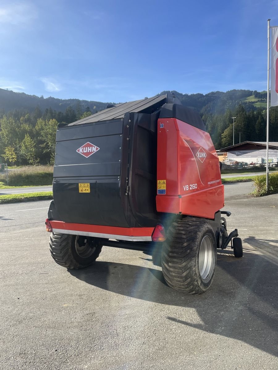 Rundballenpresse van het type Kuhn VB 2190, Gebrauchtmaschine in Reith bei Kitzbühel (Foto 2)