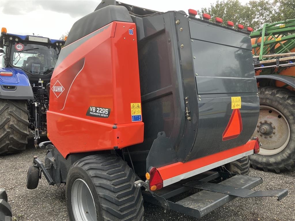 Rundballenpresse tipa Kuhn VB 2295, Gebrauchtmaschine u Roskilde (Slika 4)