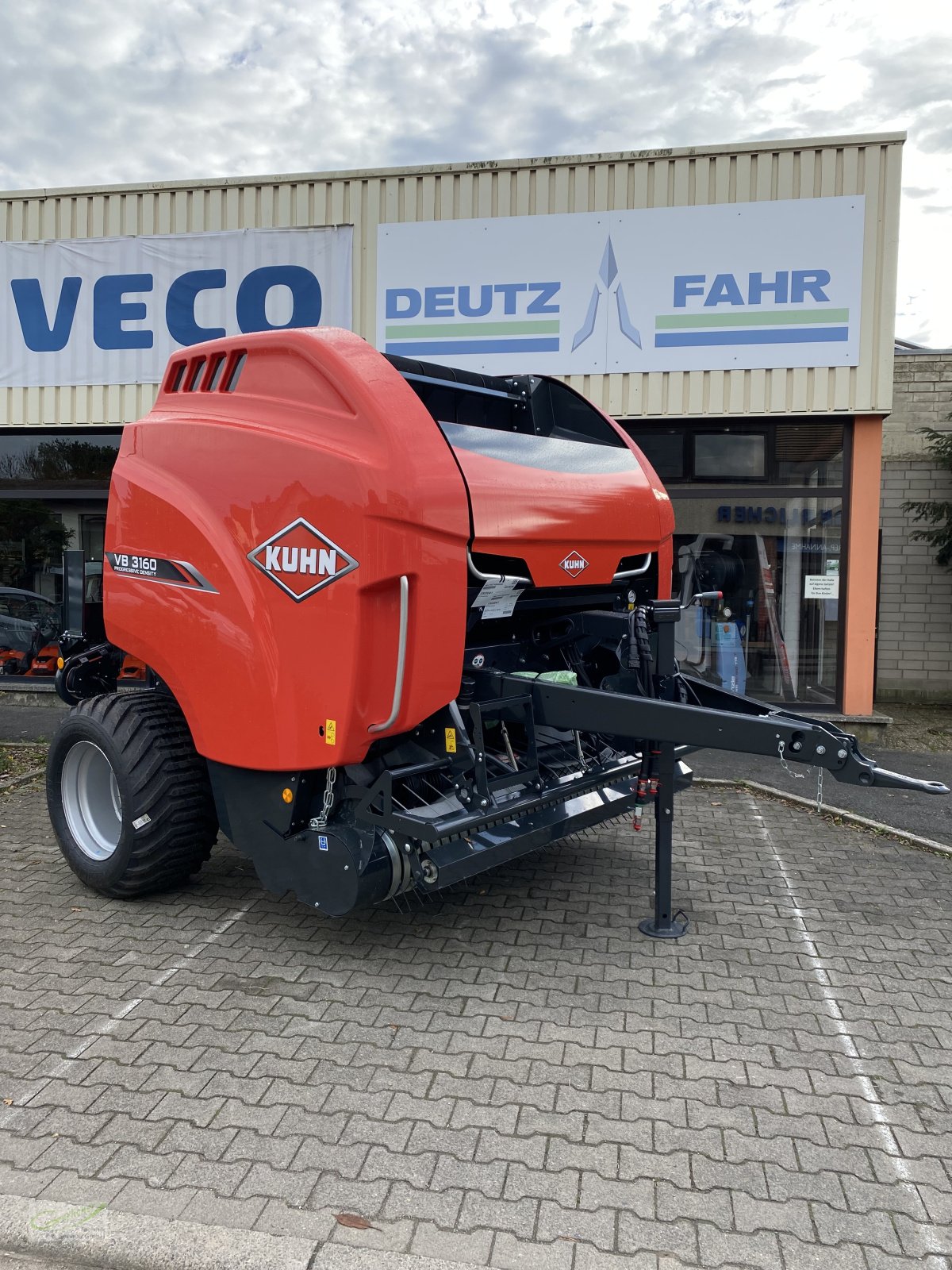 Rundballenpresse del tipo Kuhn VB 3160 OC 14 LAGERABVERKAUF HERBSTAKTION %%, Neumaschine In Neustadt (Immagine 5)