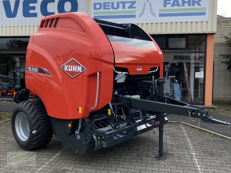 Rundballenpresse tipa Kuhn VB 3160 OC 14 LAGERABVERKAUF, Neumaschine u Neustadt