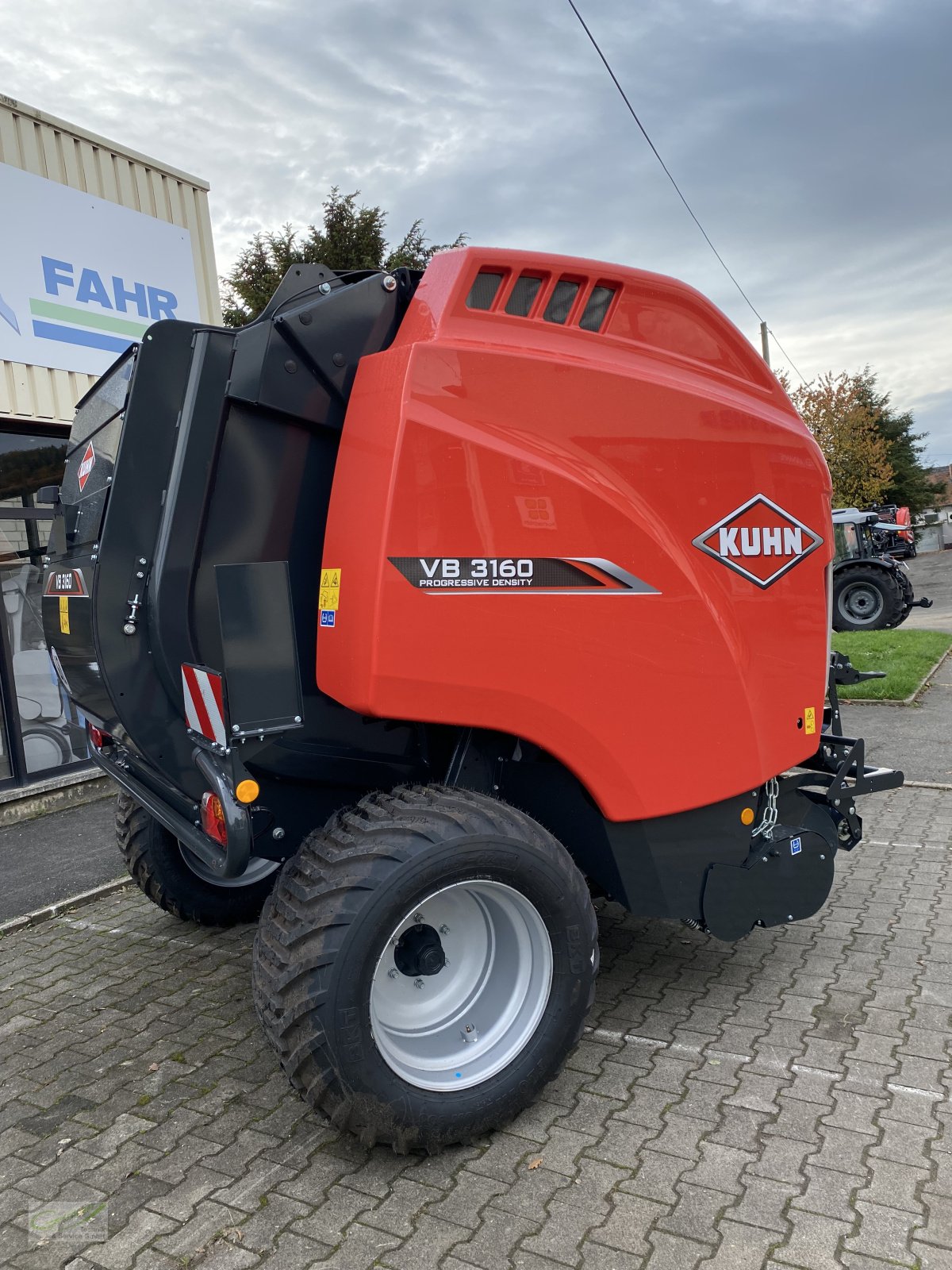 Rundballenpresse van het type Kuhn VB 3160 OC 14 LAGERABVERKAUF, Neumaschine in Neustadt (Foto 4)