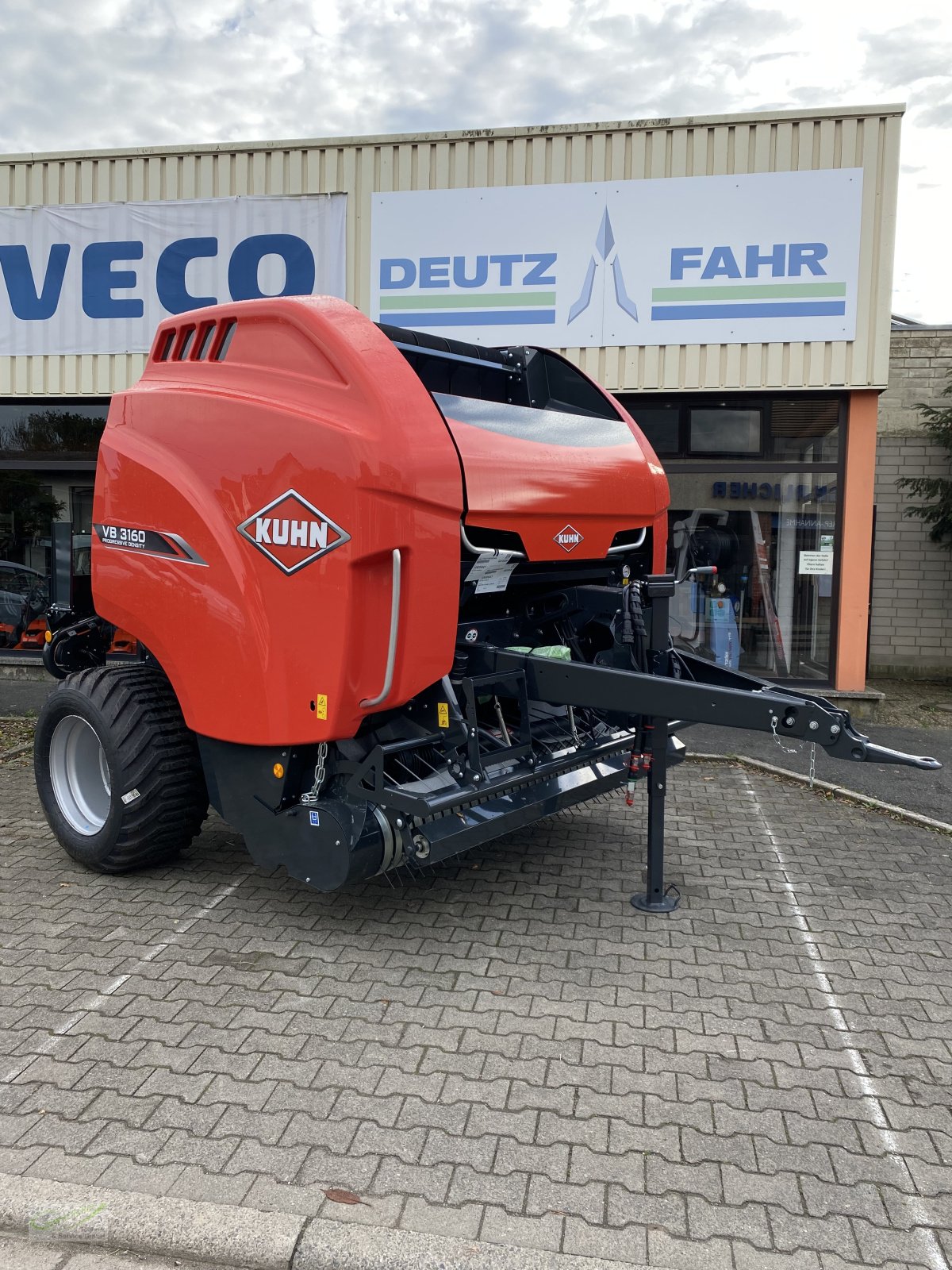 Rundballenpresse van het type Kuhn VB 3160 OC 14 LAGERABVERKAUF, Neumaschine in Neustadt (Foto 5)