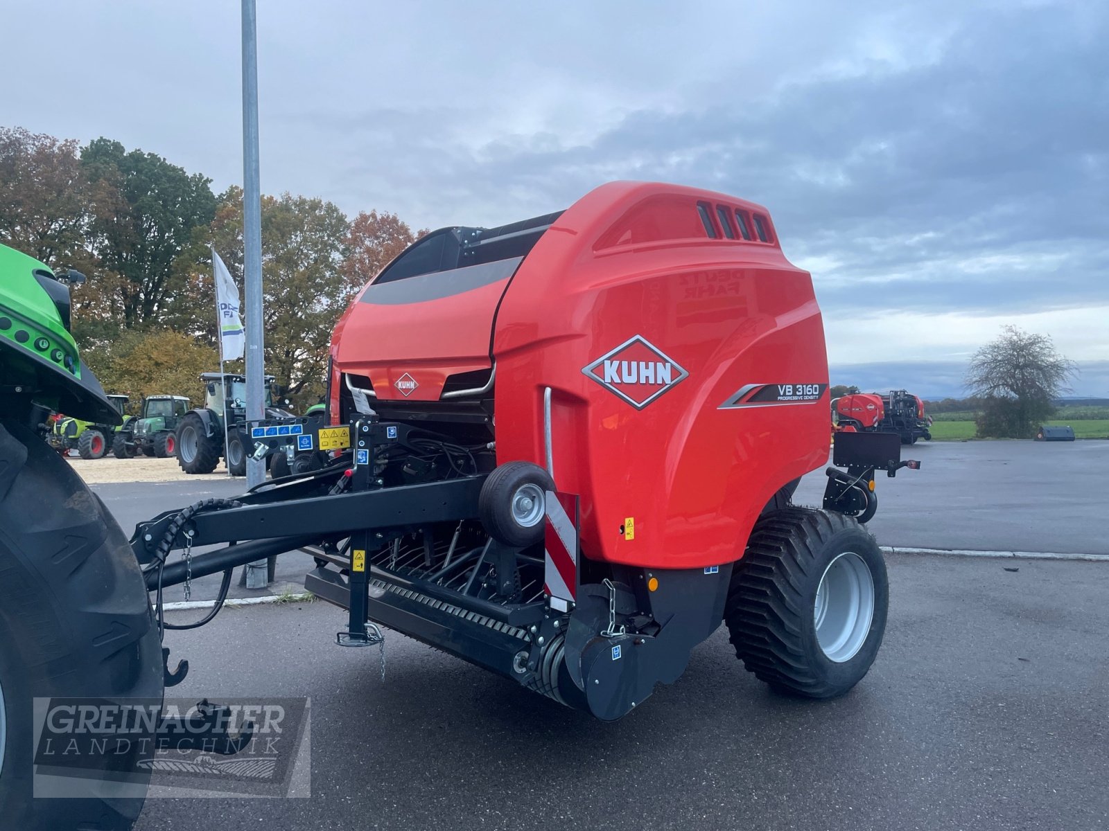 Rundballenpresse van het type Kuhn VB 3160 OC 14, Neumaschine in Pfullendorf (Foto 4)