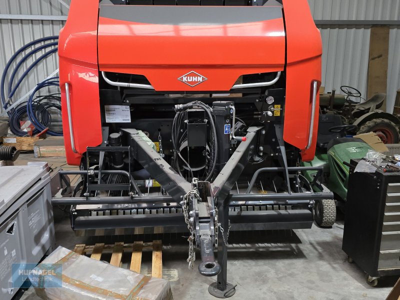 Rundballenpresse van het type Kuhn VB 3160 OC 14, Neumaschine in Neuhof-Zenn