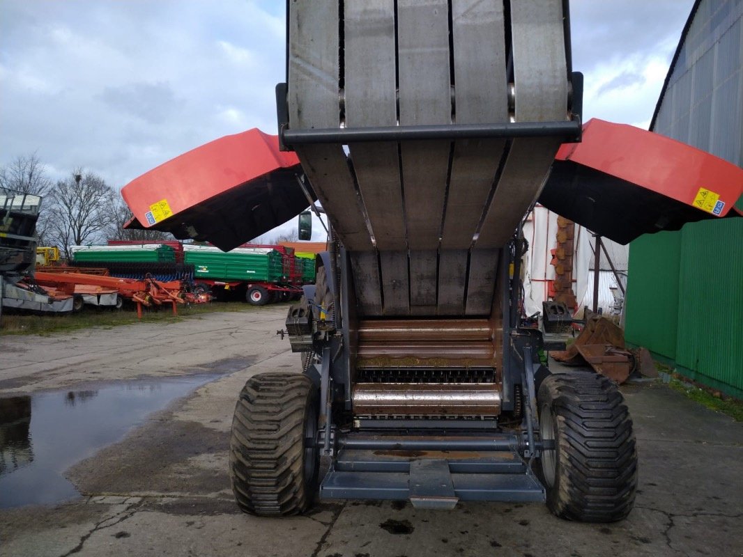 Rundballenpresse van het type Kuhn VB 3160, Gebrauchtmaschine in Liebenwalde (Foto 2)