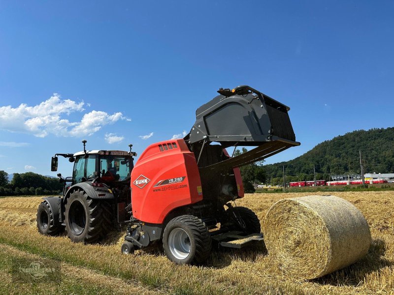 Rundballenpresse tipa Kuhn VB 3165 OC 23 es wurde nur Heu Stroh gepresst- Wie neu!, Gebrauchtmaschine u Rankweil