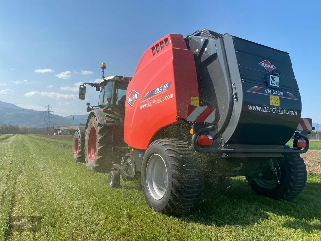 Rundballenpresse du type Kuhn VB 3165 OC 23 es wurde nur Heu Stroh gepresst- Wie neu!, Gebrauchtmaschine en Rankweil (Photo 8)