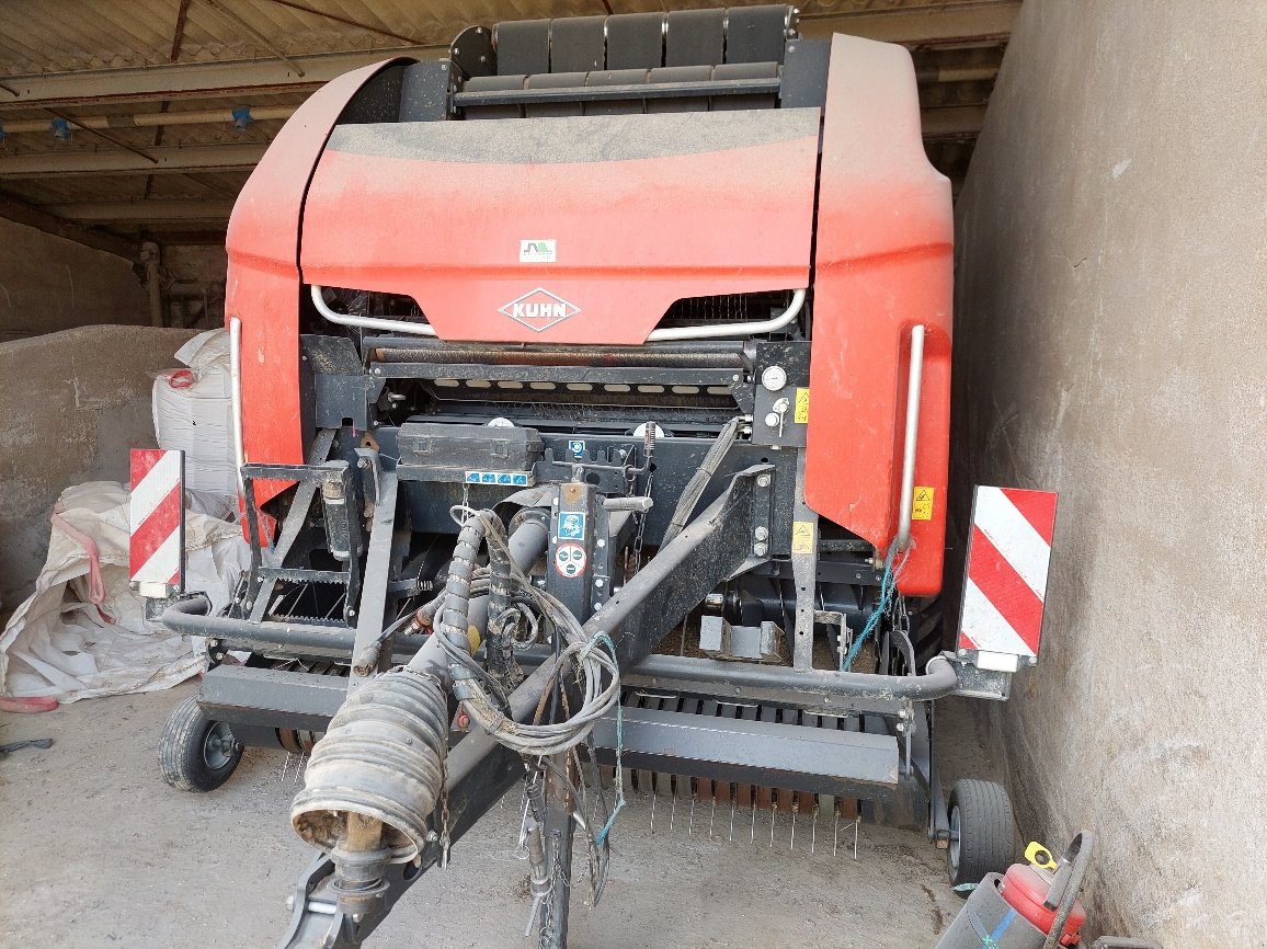 Rundballenpresse van het type Kuhn VB 3190 Optifeed, Gebrauchtmaschine in SAINT LOUP (Foto 3)