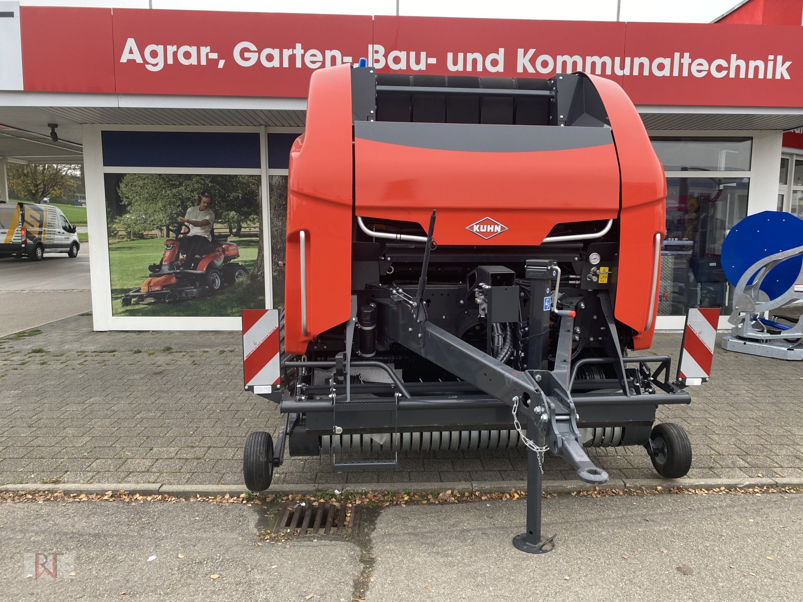 Rundballenpresse del tipo Kuhn VB 3260, Neumaschine In Meßkirch (Immagine 3)