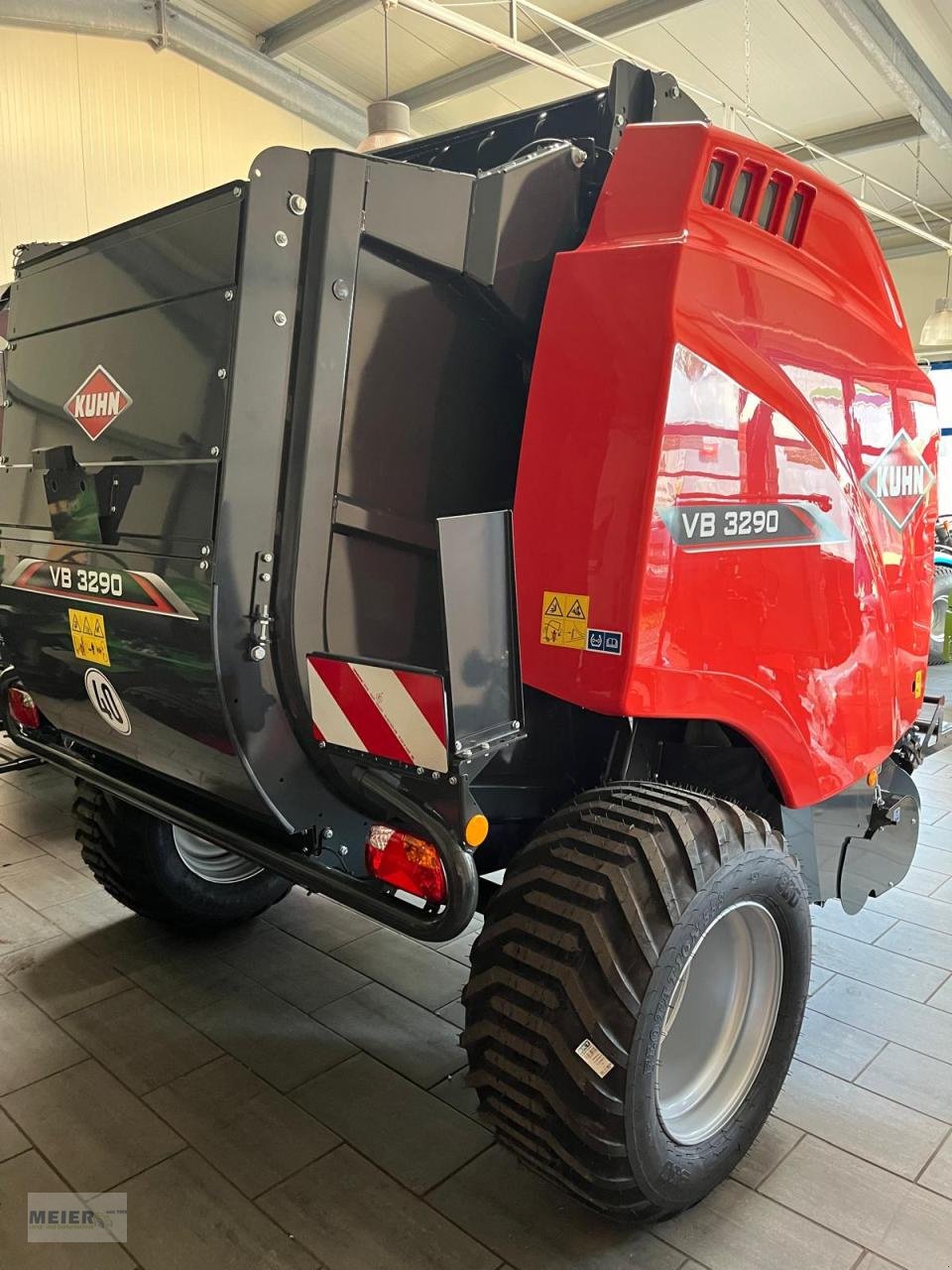 Rundballenpresse van het type Kuhn VB 3290 Opticut, Neumaschine in Delbrück (Foto 1)