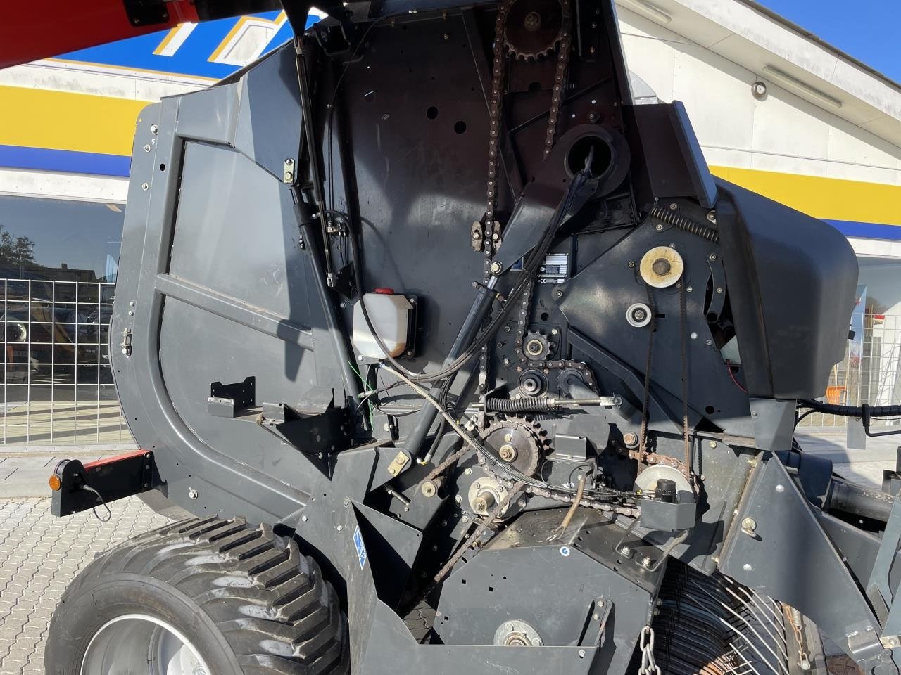 Rundballenpresse van het type Kuhn VB2295 PRESSER, Gebrauchtmaschine in Brønderslev (Foto 4)