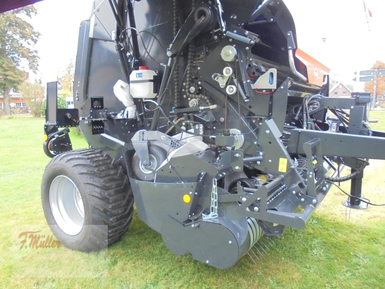 Rundballenpresse van het type Kuhn VB3260 OC23, Neumaschine in Taaken (Foto 2)