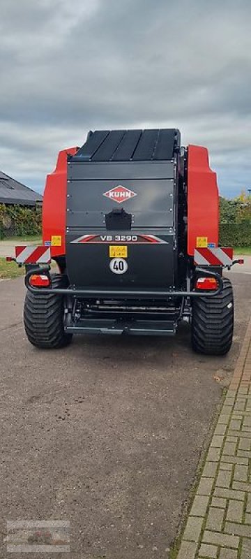 Rundballenpresse del tipo Kuhn VB3290, Neumaschine In Flessau (Immagine 7)