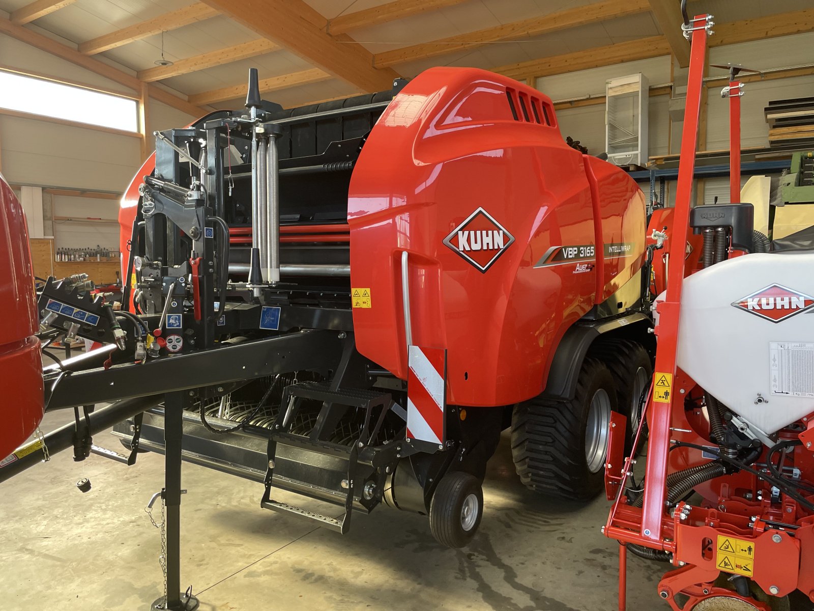 Rundballenpresse van het type Kuhn VBP 3165, Gebrauchtmaschine in Amerang / OT. Kirchensur (Foto 2)