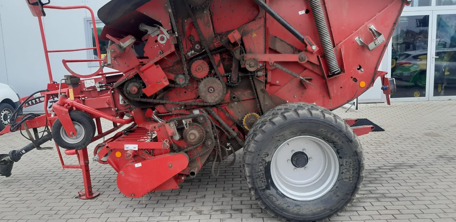 Rundballenpresse tip Lely RP 160 V, Gebrauchtmaschine in Mrągowo (Poză 3)