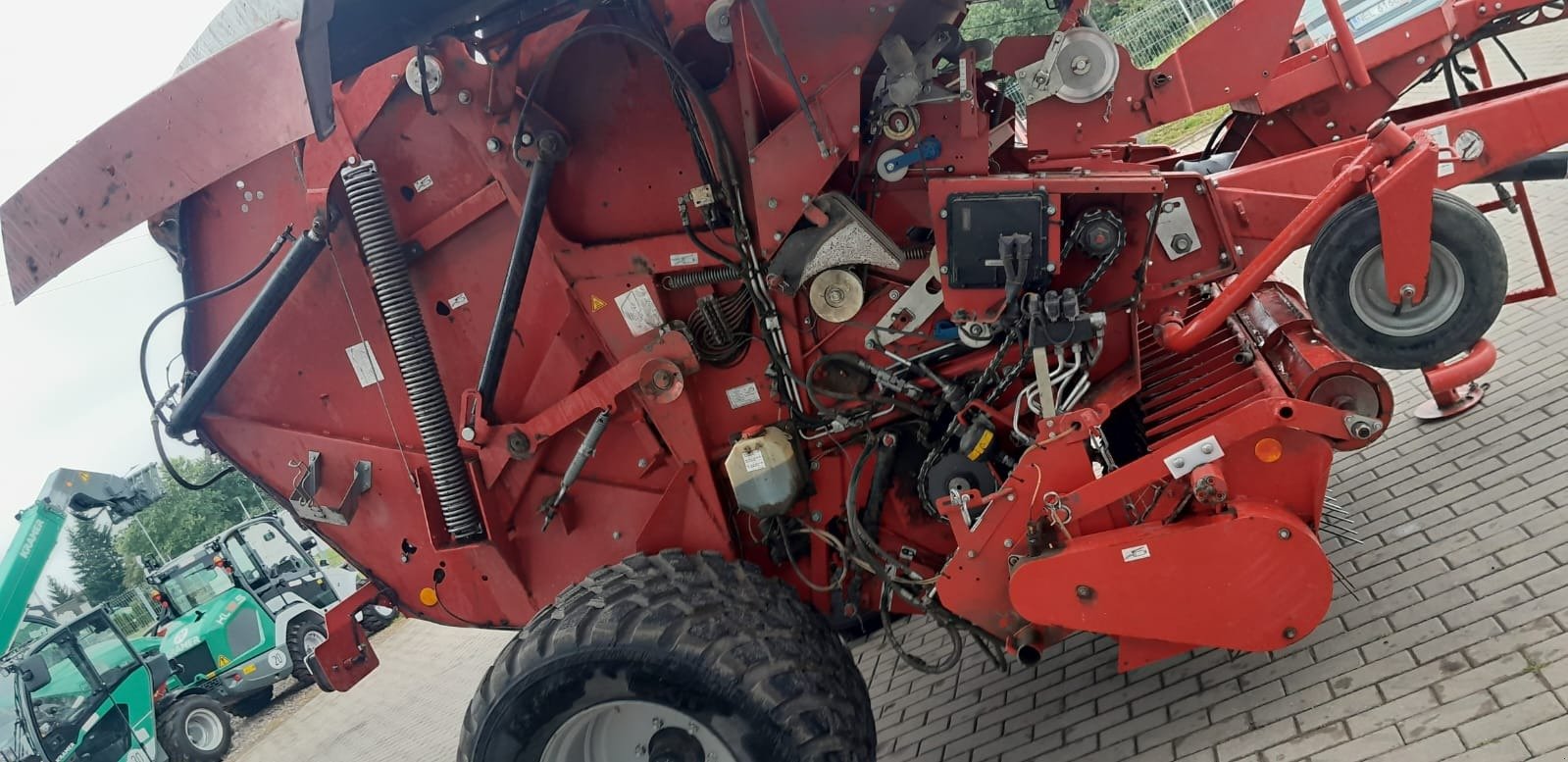 Rundballenpresse van het type Lely RP 160 V, Gebrauchtmaschine in Mrągowo (Foto 8)