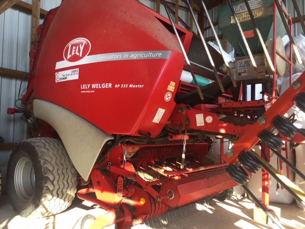 Rundballenpresse of the type Lely RP-535, Gebrauchtmaschine in GONSANS (Picture 1)