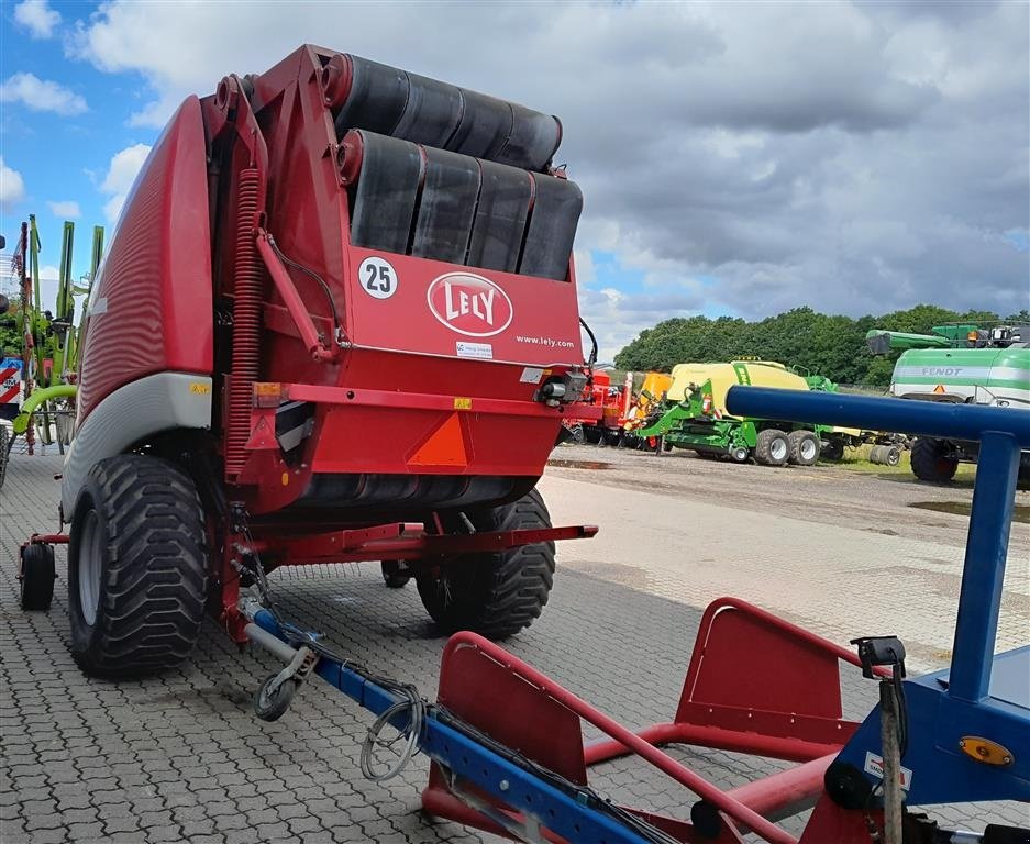 Rundballenpresse tip Lely Welger RP 535 Master med Fasterholt ballevogn, Gebrauchtmaschine in Horsens (Poză 5)