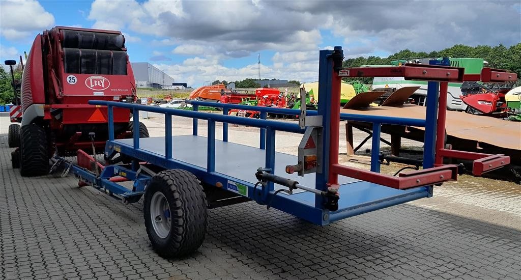 Rundballenpresse of the type Lely Welger RP 535 Master med Fasterholt ballevogn, Gebrauchtmaschine in Horsens (Picture 6)