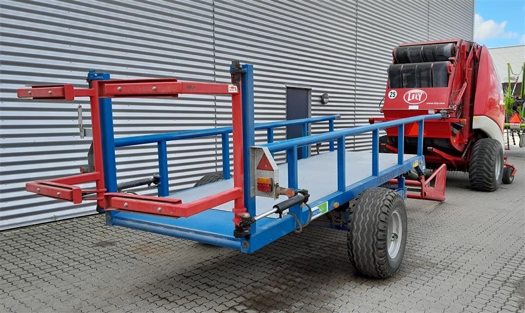 Rundballenpresse of the type Lely Welger RP 535 Master med Fasterholt ballevogn, Gebrauchtmaschine in Horsens (Picture 8)