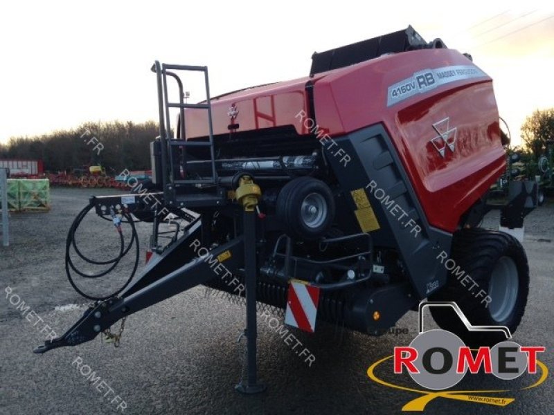 Rundballenpresse του τύπου Massey Ferguson 4160 V XTRA, Gebrauchtmaschine σε Gennes sur glaize (Φωτογραφία 1)