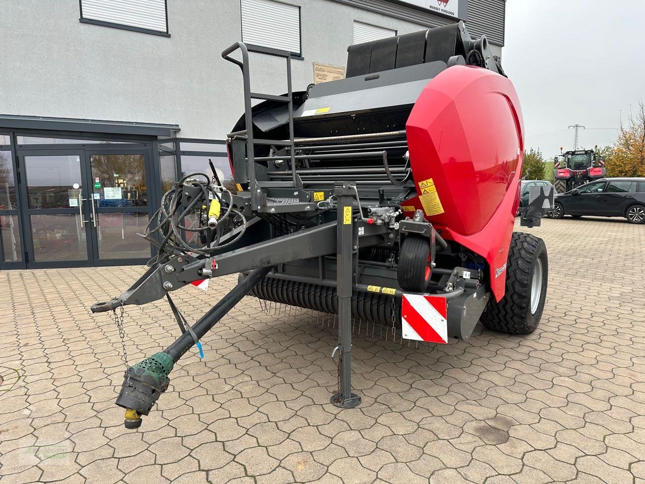 Rundballenpresse tip Massey Ferguson 4180V Xtra, Gebrauchtmaschine in Coppenbruegge (Poză 2)