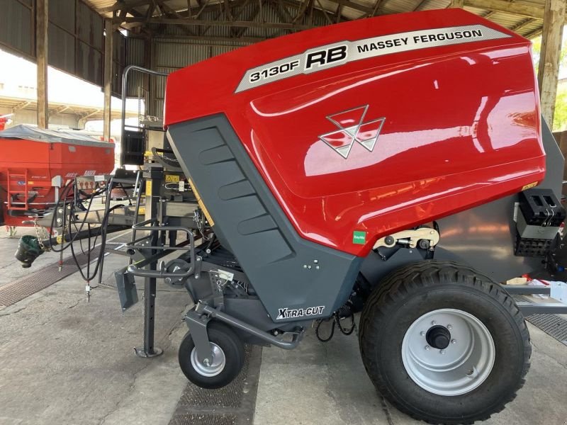 Rundballenpresse tip Massey Ferguson MF RB 3130 F XTRA MASSEY FERGU, Gebrauchtmaschine in Wurzen (Poză 2)