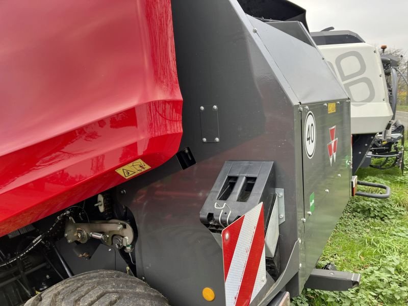 Rundballenpresse van het type Massey Ferguson MF RB 3130 F XTRA MASSEY FERGU, Gebrauchtmaschine in Oberschöna (Foto 4)