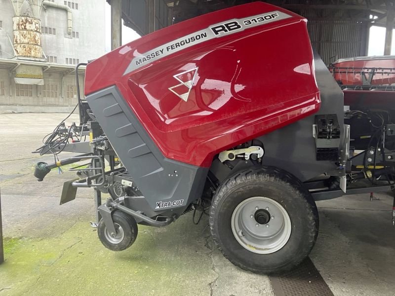 Rundballenpresse typu Massey Ferguson MF RB 3130 F XTRA MASSEY FERGU, Gebrauchtmaschine v Wurzen