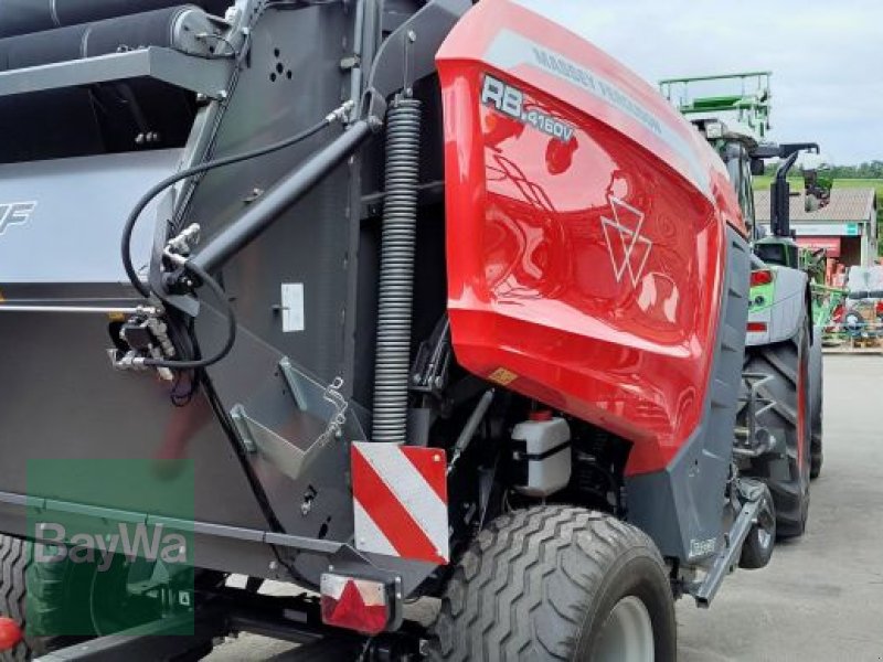 Rundballenpresse of the type Massey Ferguson MF RB 4160 V XTRA MASSEY FERGU, Neumaschine in Ansbach (Picture 1)