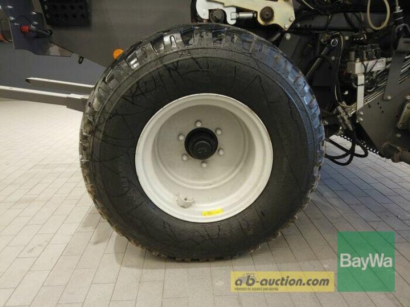 Rundballenpresse des Typs Massey Ferguson RB 3130 F XTRA, Gebrauchtmaschine in Manching (Bild 8)