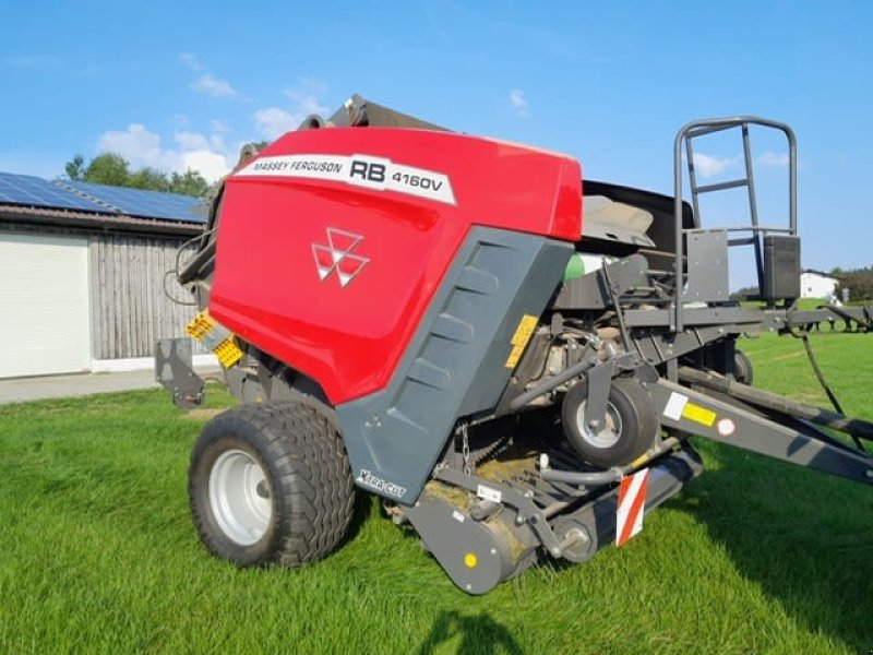 Rundballenpresse typu Massey Ferguson RB 4160 V XTRA, Gebrauchtmaschine v Eichendorf (Obrázek 1)