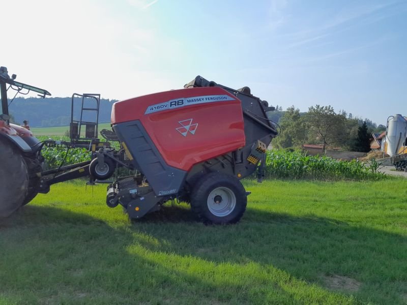 Rundballenpresse typu Massey Ferguson RB 4160 V XTRA, Gebrauchtmaschine v Eichendorf (Obrázek 4)