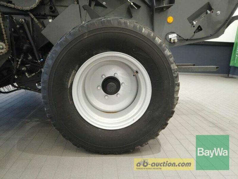 Rundballenpresse типа Massey Ferguson RB 4180 V XTRA, Gebrauchtmaschine в Manching (Фотография 4)