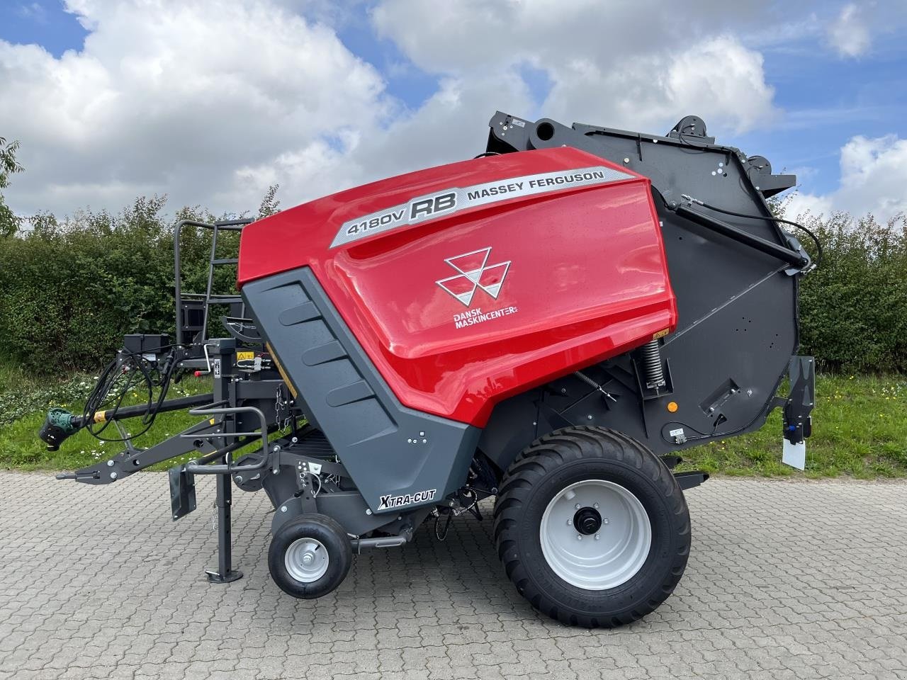 Rundballenpresse du type Massey Ferguson RB 4180 V XTRA, Gebrauchtmaschine en Toftlund (Photo 1)