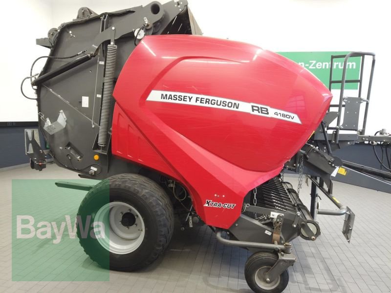 Rundballenpresse типа Massey Ferguson RB 4180 V XTRA, Gebrauchtmaschine в Manching (Фотография 3)