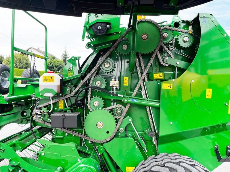 Rundballenpresse typu McHale F 5400C Rundballenpresse, Neumaschine v St. Marienkirchen (Obrázok 12)